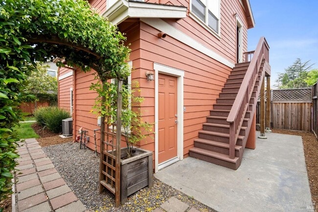 Building Photo - 453 San Lorenzo Ct