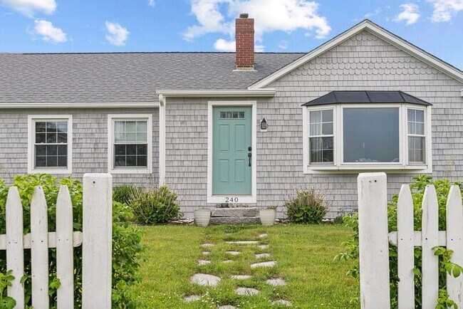 Photo - 240 Island Beach Rd