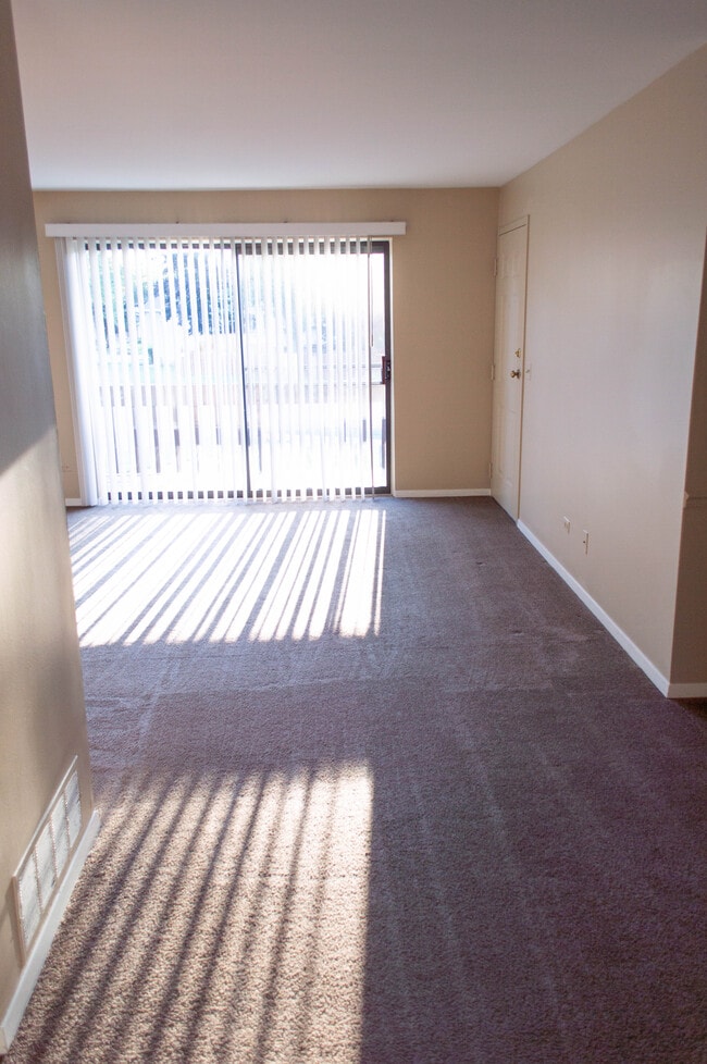 Photo - 1491-1493 Georgia Ct.