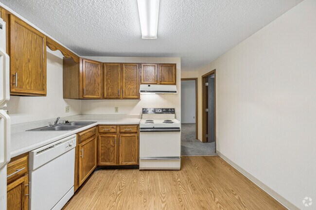 2BR, 1BA - 900SF - Kitchen