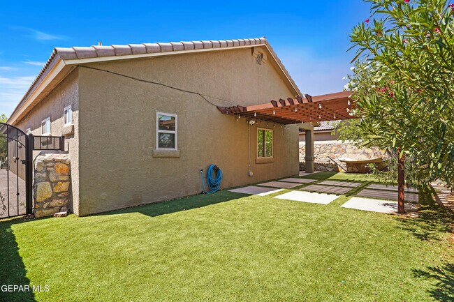 Photo - 13665 Lartington St