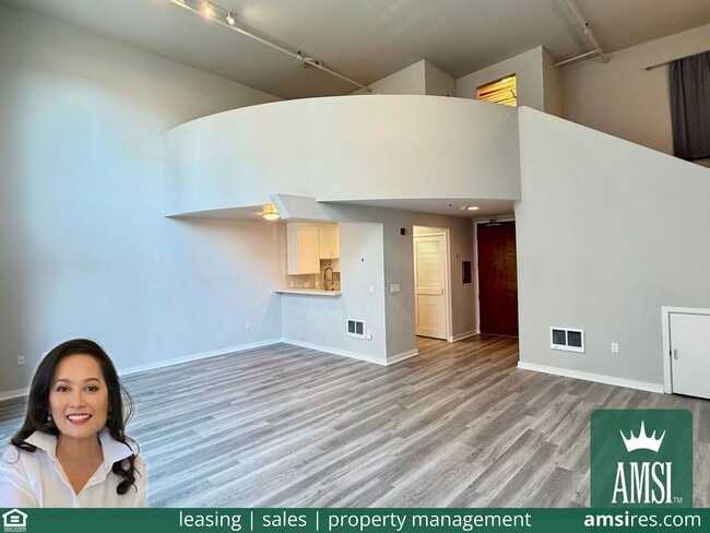 Building Photo - Stylish 1BR/1BA Loft with Open Floor Plan in South Beach!-AMSI