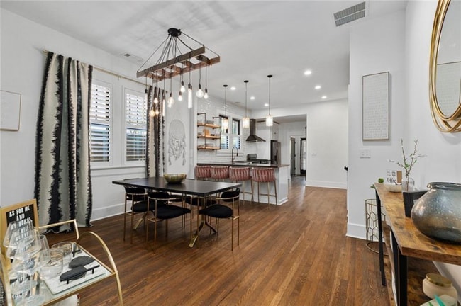 Photo - 563 Parkway Dr NE