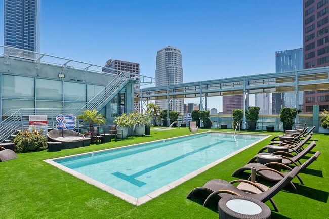 Building Photo - TENTEN WILSHIRE Rental