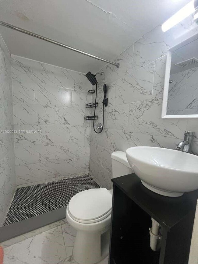 Photo - 1629 NE 177th St Unit 2