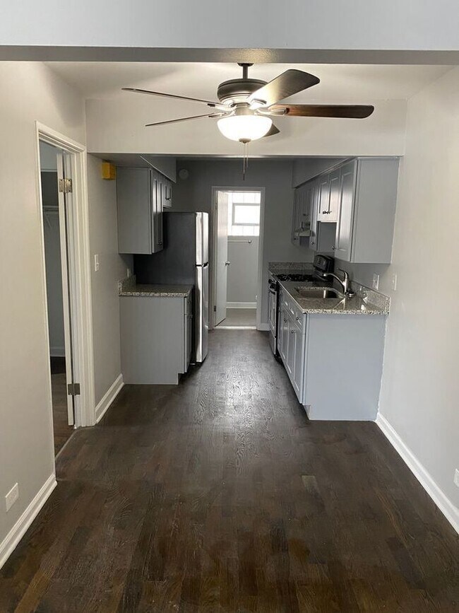 Photo - 8706 S Troy Ave Unit 1D