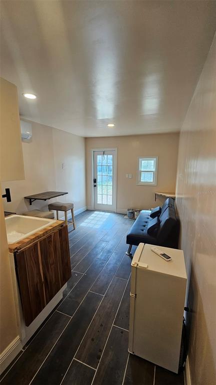 Photo - 1413 Warren Ave
