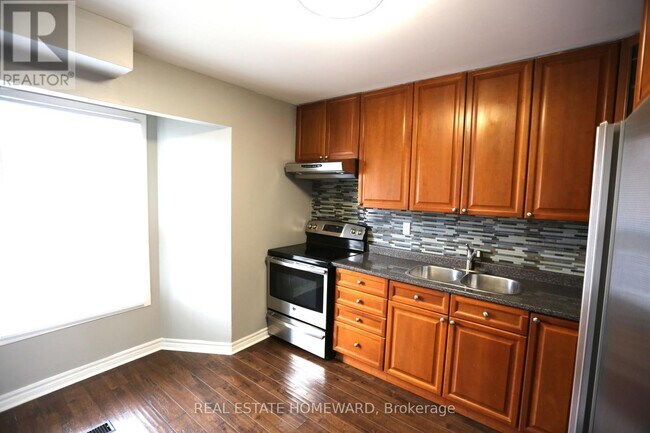 Photo - 104 Enderby Crescent