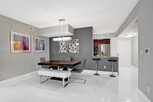 Photo - 325 S Biscayne Blvd Unidad 2519