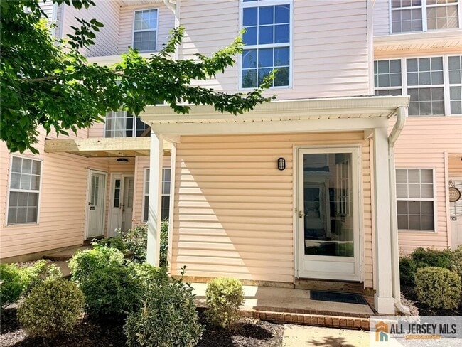 412 Plymouth Rd