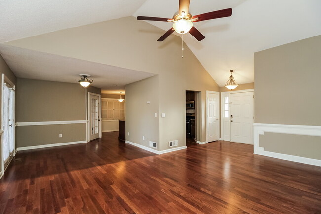2684 Candler Dr