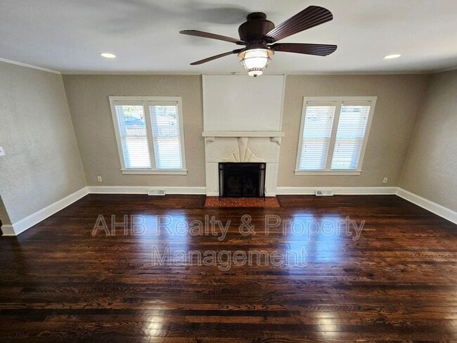 Photo - 422 Alamance Rd