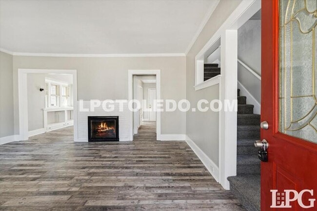 Photo - 4117 Thornton Ave