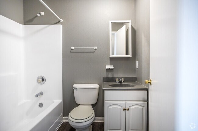 4 BR, 2 BA - Ranch