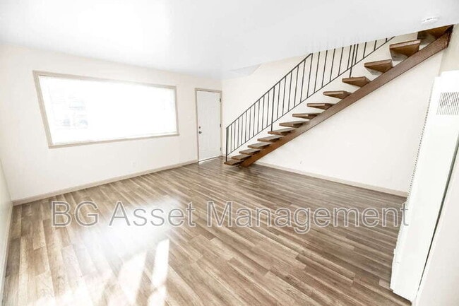 Photo - 1640 Barrus Ave