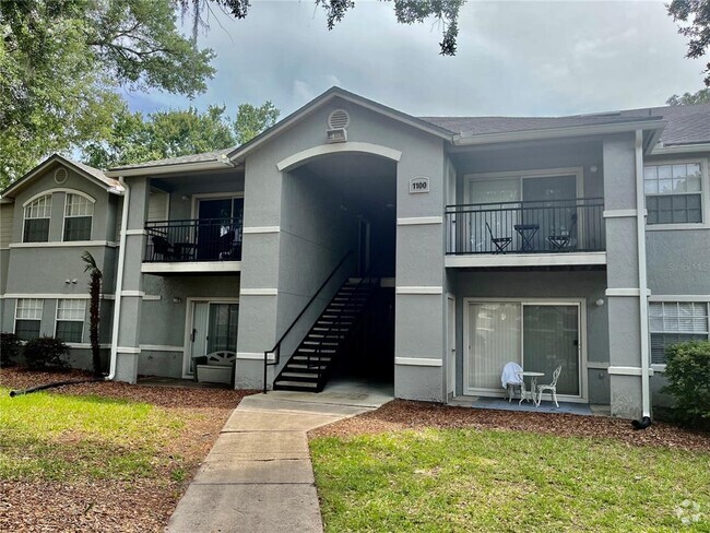 Building Photo - 3705 SW 27th St Unit 1112 Rental