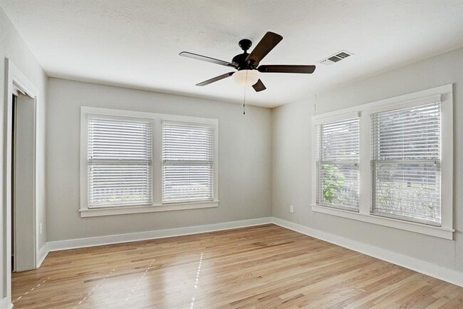 Photo - 408 N Hunt St