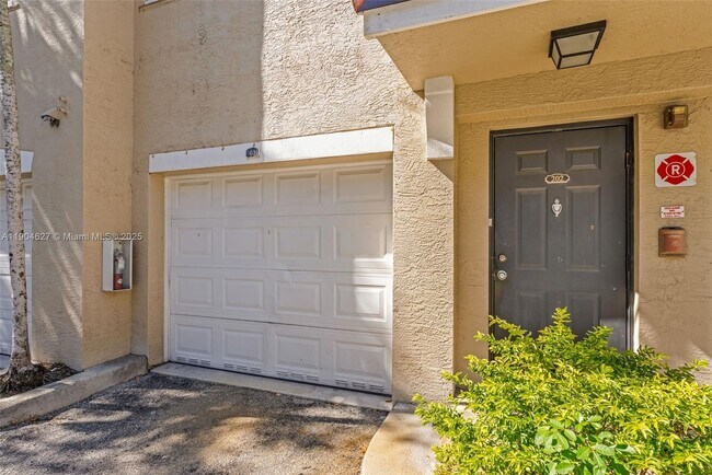 Photo - 5840 W Sample Rd Unit 202