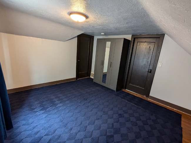 Photo - 329 NW 21st St