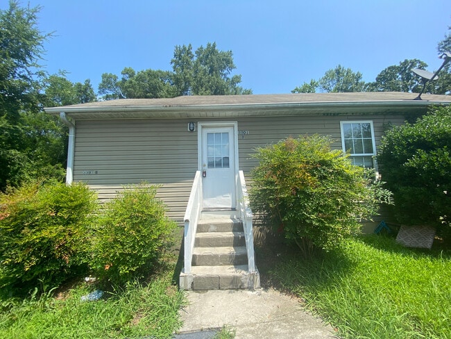 Photo - Room in Duplex on Beck St