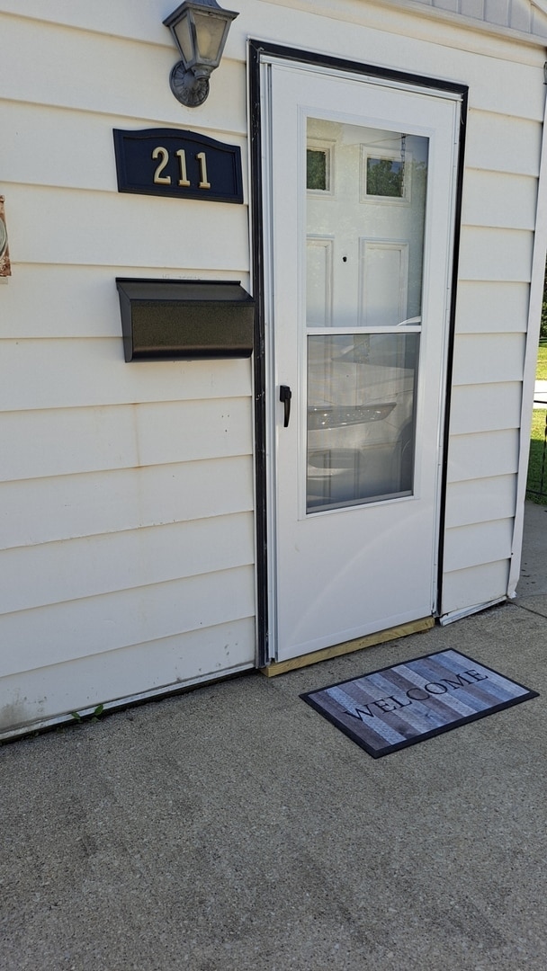 211 Fruit St