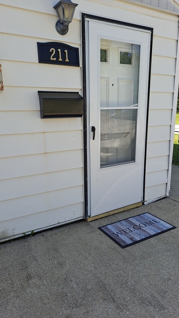 Photo - 211 Fruit St