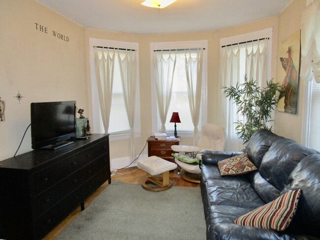 Photo - 22 John St Unit 1