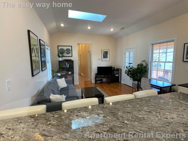 Photo - 14 Flint St Unit #2