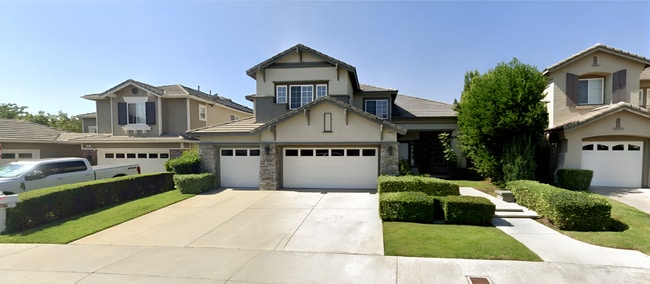 Building Photo - 31 Ledgewood Dr