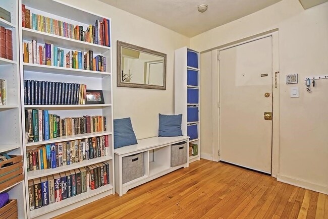 Photo - 28 Ransom Rd Unit 12A