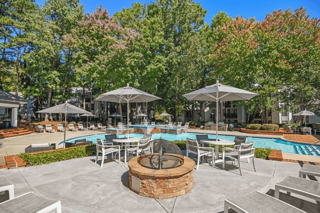 Photo - Paces Pointe Apartment Homes