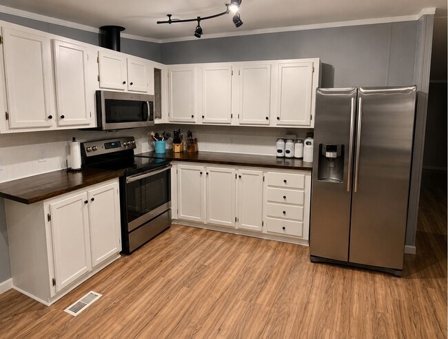 Photo - 27125 Riley Rd