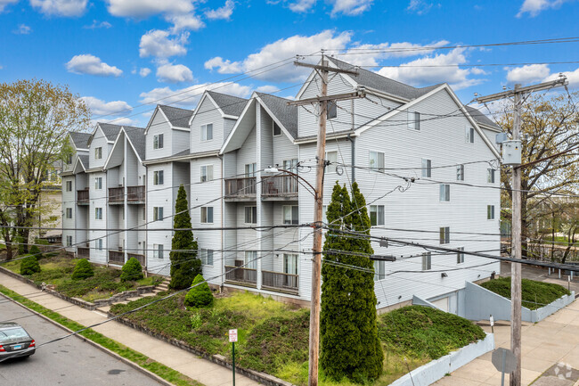 Taft Commons - Taft Commons Apartments