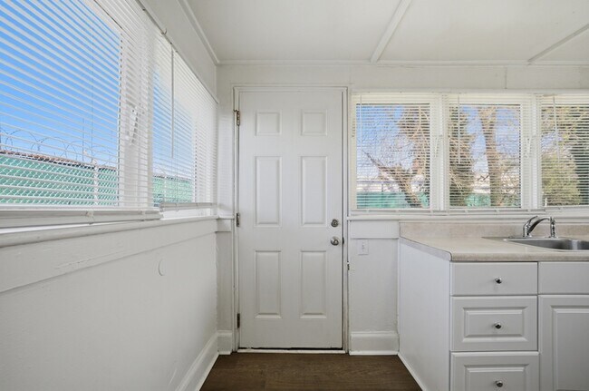 Photo - 821 Mt Vernon Ave