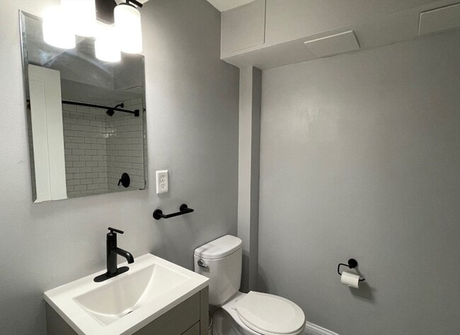 Photo - 233 Lafayette St Unit 25