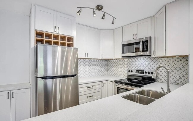 Photo - 4600 Lamont St Unidad 4-122