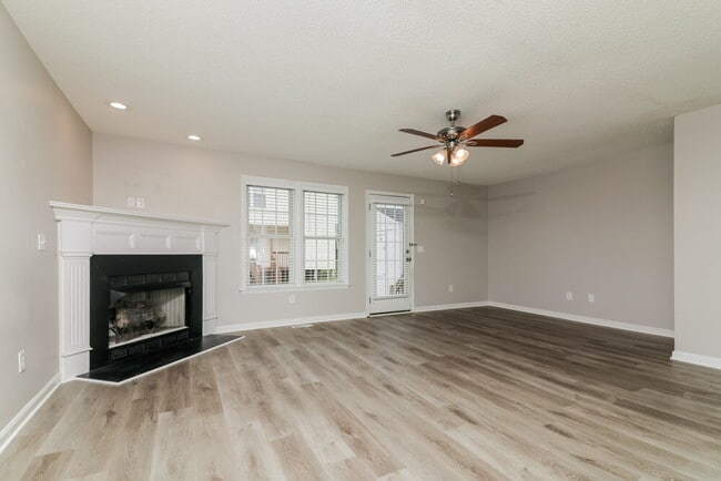 Photo - 4408 Windsock Ln