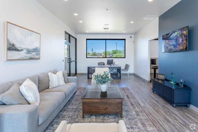 Leasing Center
