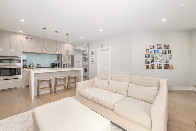 Photo - 1405 Frankford Ave