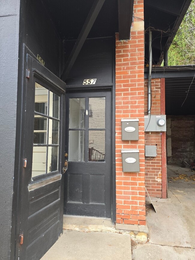 Photo - Alpine St Unit 557