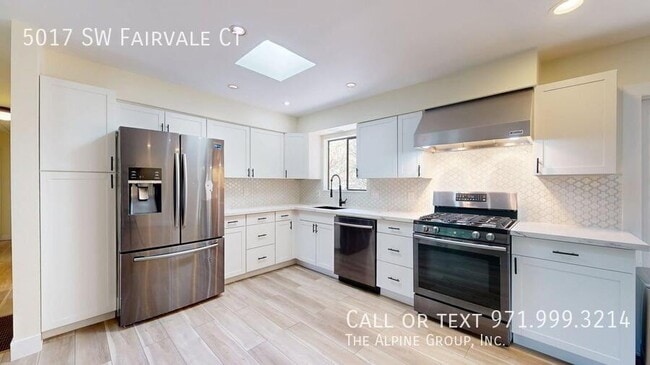 Building Photo - 5017 SW Fairvale Ct