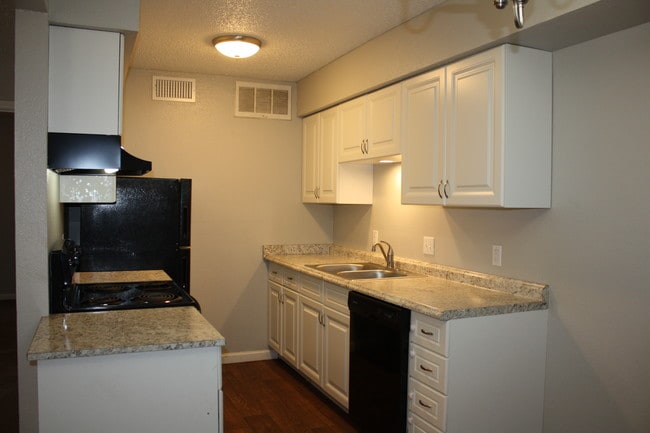 Highlander Square Apartments