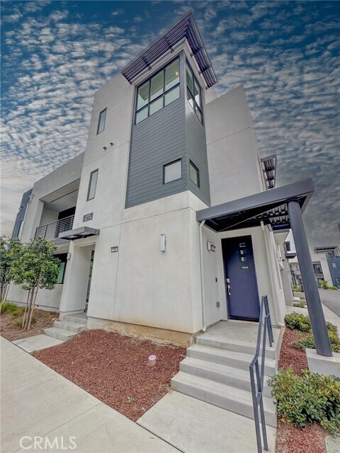 Photo - 178 Waypoint Townhome