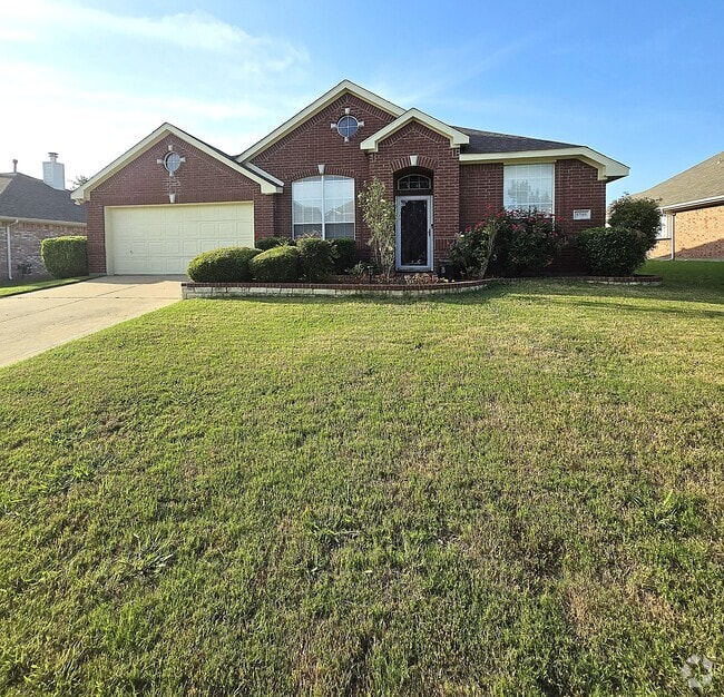 Building Photo - 5705 Seneca Dr Rental