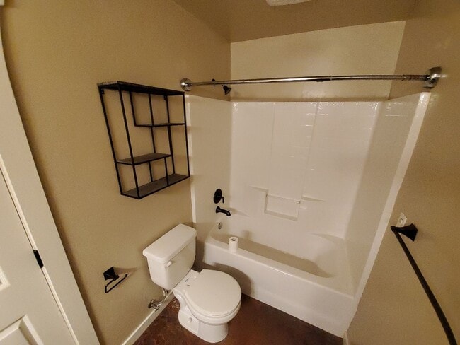 Photo - 6326-6328 Lee Ann [PRM: Andrew] (2) Unit 6326 Lee Ann [PRM: Andrew]