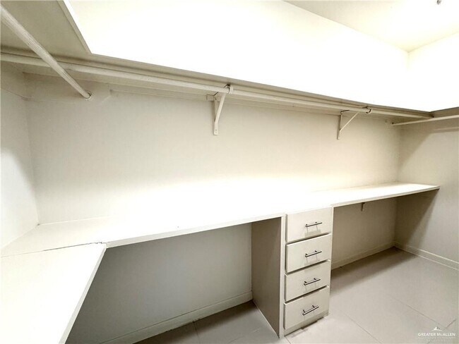 Photo - 19 Sabercat Ave Unit 2