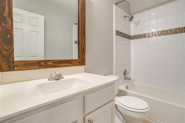 Photo - 1945 Reddenson Ct