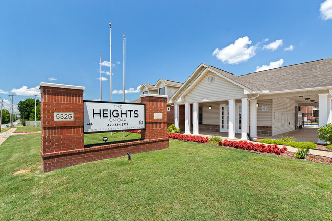 Bienvenido a The Heights on Oak - The Heights on Oak Apartamentos