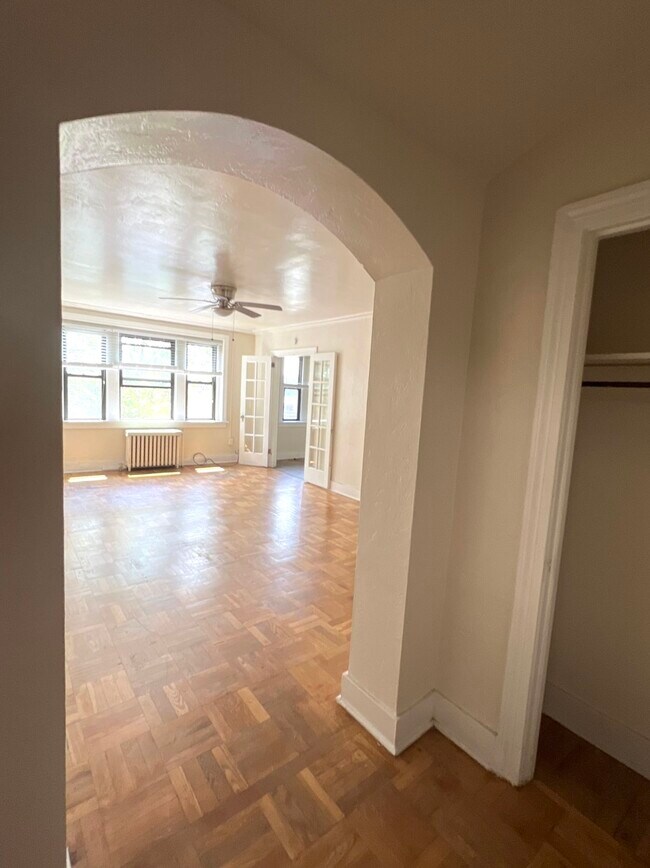 Photo - Phillips Ave Apartments