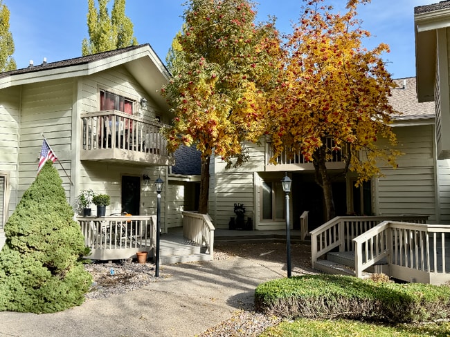 Photo - 185 Golf Terrace Dr Unit E